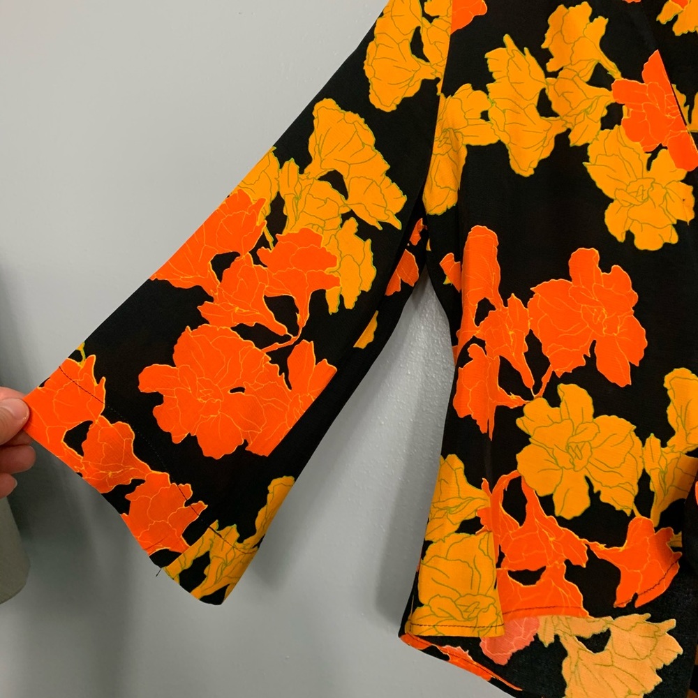 TOPSHOP | bold floral crop wrap top US 0 - Picture 3 of 6